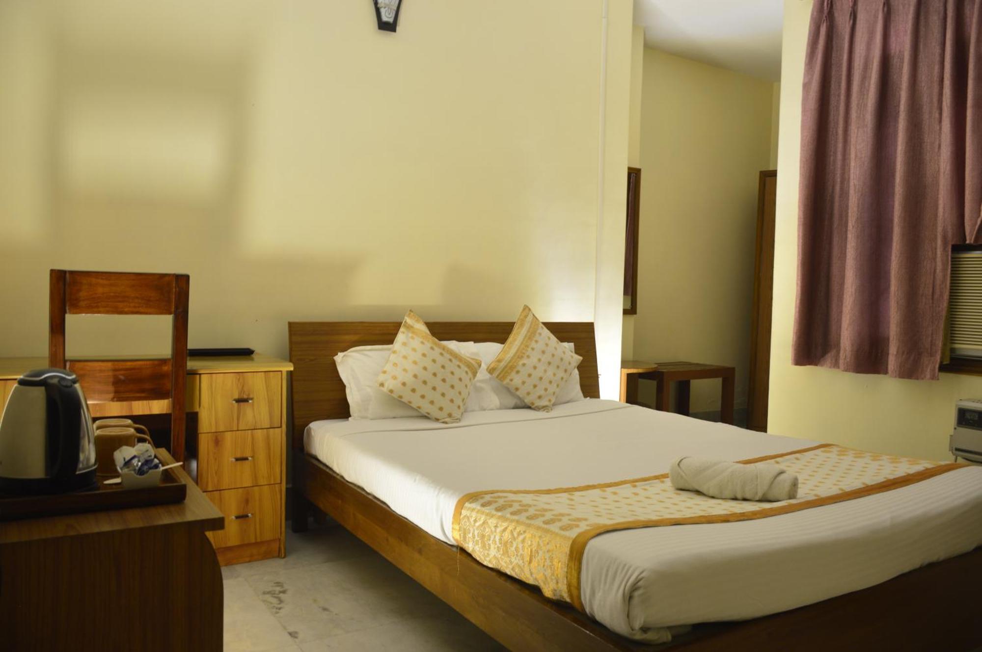 River Breeze Home A Comfort Stay Guwahati Exterior foto