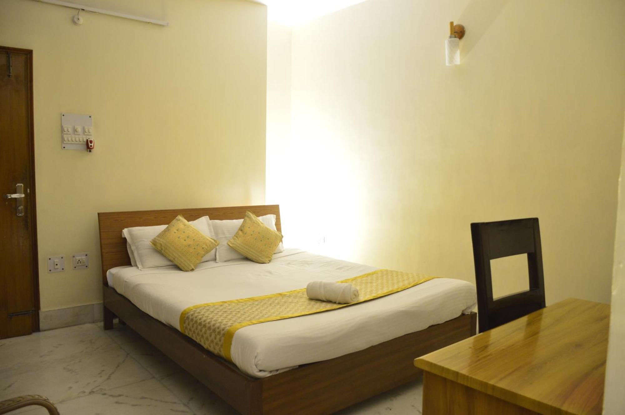 River Breeze Home A Comfort Stay Guwahati Exterior foto