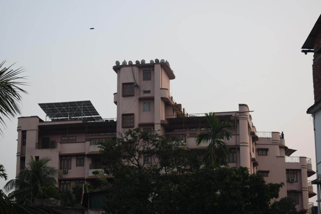 River Breeze Home A Comfort Stay Guwahati Exterior foto